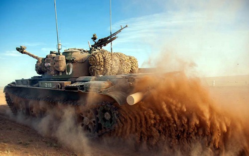 图01:演练战场尘土飞扬